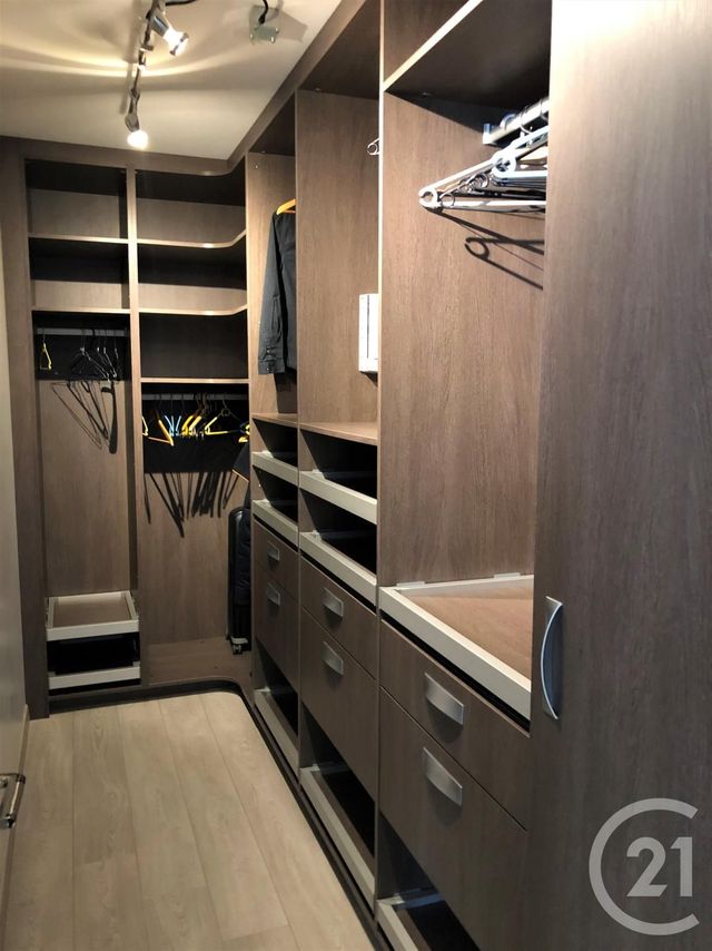Appartement T3 à vendre - 3 pièces - 73.89 m2 - LYON - 69004 - RHONE-ALPES - Century 21 Perspective Immobilier Appartement T3 à vendre - 3 pièces - 73.89 m2 - LYON - 69004 - RHONE-ALPES - Century 21 Perspective Immobilier