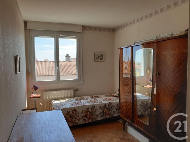 Afficher la photo en grand Appartement T4 à vendre - 4 pièces - 93.59 m2 - LYON - 69004 - RHONE-ALPES - Century 21 Perspective Immobilier