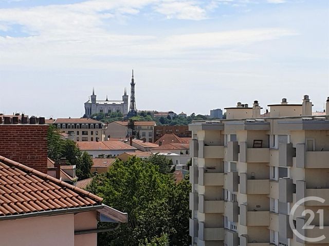 Afficher la photo en grand Appartement T4 à vendre - 4 pièces - 93.59 m2 - LYON - 69004 - RHONE-ALPES - Century 21 Perspective Immobilier