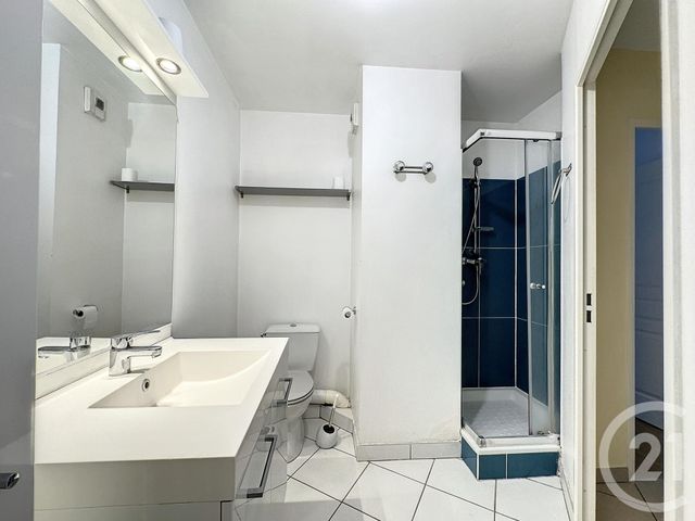 Appartement T2 à vendre - 2 pièces - 40.61 m2 - LYON - 69008 - RHONE-ALPES - Century 21 Perspective Immobilier