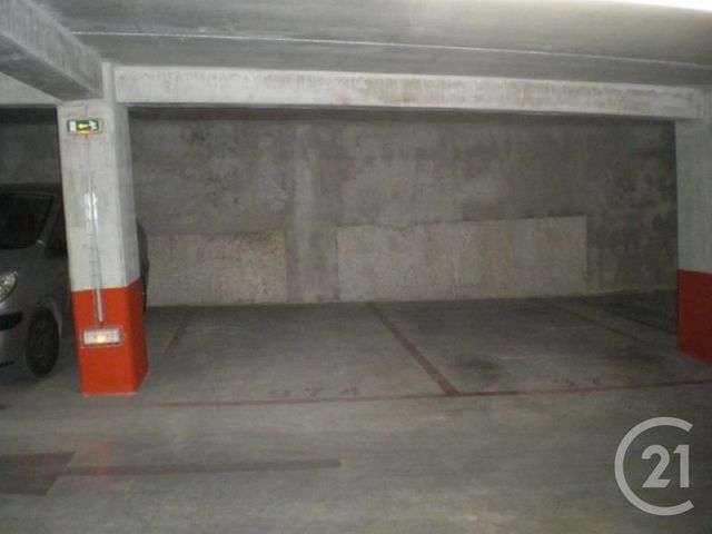 parking - LYON - 69004