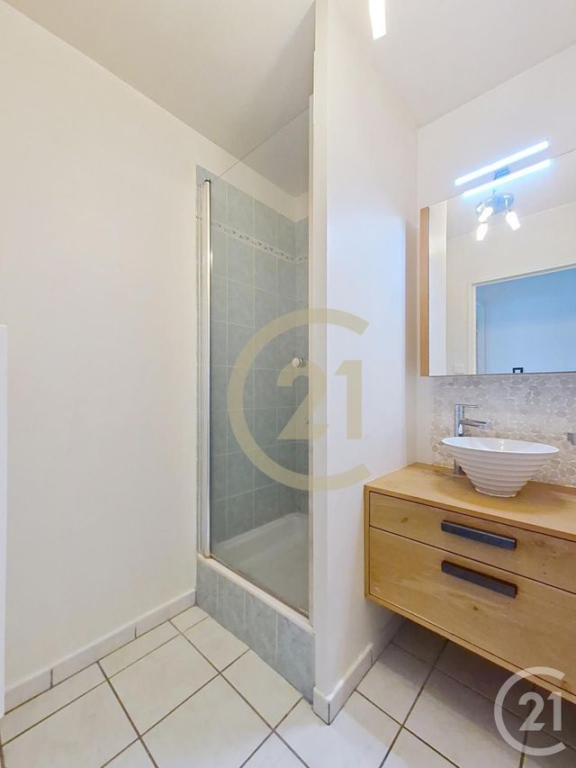 Appartement T4 à vendre - 4 pièces - 92.88 m2 - LYON - 69004 - RHONE-ALPES - Century 21 Perspective Immobilier