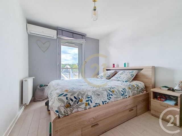 Afficher la photo en grand Appartement T4 à vendre - 4 pièces - 92.88 m2 - LYON - 69004 - RHONE-ALPES - Century 21 Perspective Immobilier