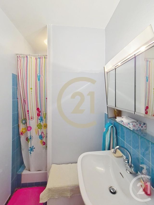 Afficher la photo en grand Appartement T5 à vendre - 5 pièces - 112.34 m2 - CALUIRE ET CUIRE - 69 - RHONE-ALPES - Century 21 Perspective Immobilier
