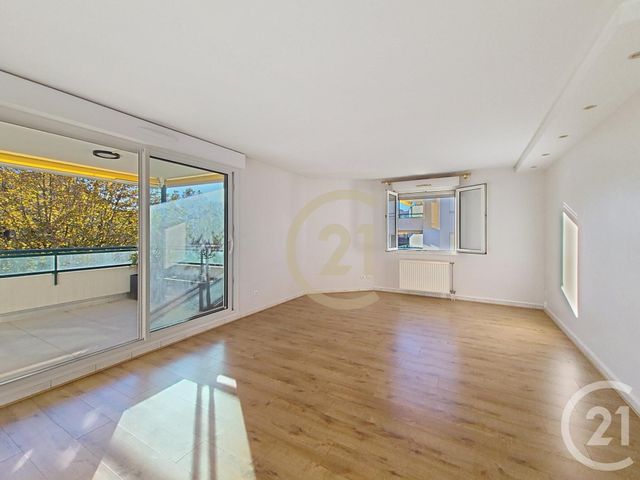 Appartement T5 à vendre - 5 pièces - 107.48 m2 - LYON - 69004 - RHONE-ALPES - Century 21 Perspective Immobilier