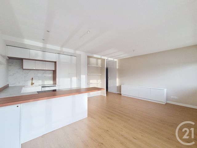 Appartement T4 à vendre - 4 pièces - 81.75 m2 - CALUIRE ET CUIRE - 69 - RHONE-ALPES - Century 21 Perspective Immobilier