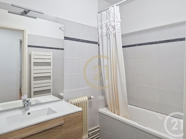 Appartement T4 à vendre - 4 pièces - 81.75 m2 - CALUIRE ET CUIRE - 69 - RHONE-ALPES - Century 21 Perspective Immobilier