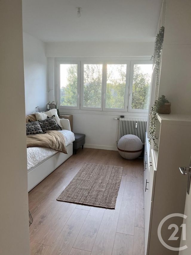 Appartement T4 à vendre - 4 pièces - 81.75 m2 - CALUIRE ET CUIRE - 69 - RHONE-ALPES - Century 21 Perspective Immobilier