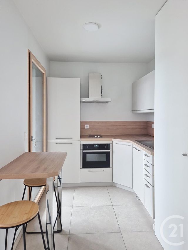 Appartement T2 à vendre - 2 pièces - 42.23 m2 - LYON - 69004 - RHONE-ALPES - Century 21 Perspective Immobilier