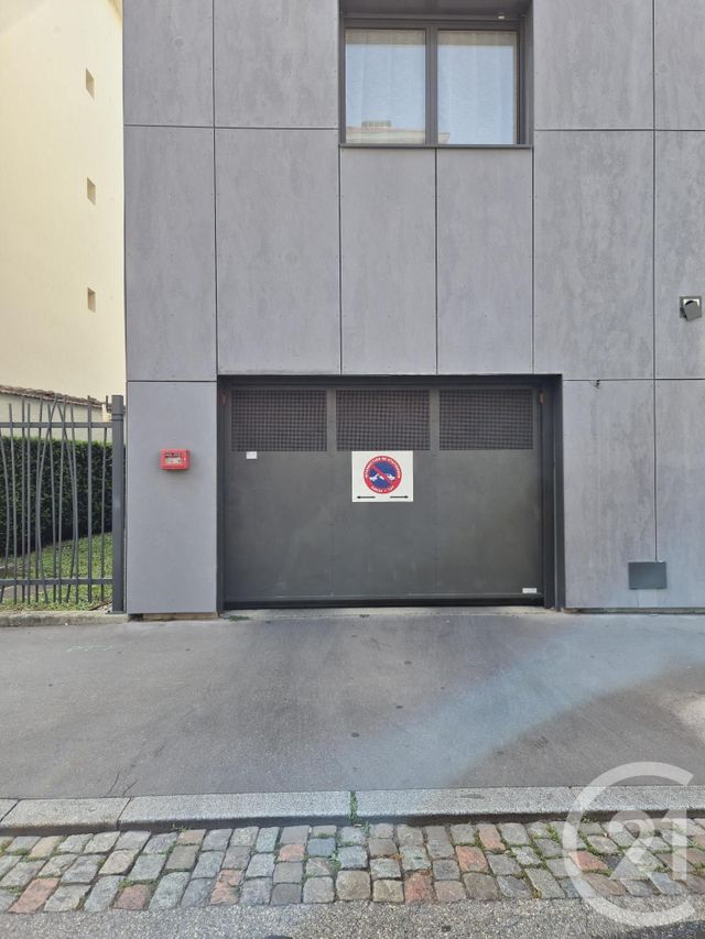 parking à louer - 13.0 m2 - LYON - 69004 - RHONE-ALPES - Century 21 Perspective Immobilier