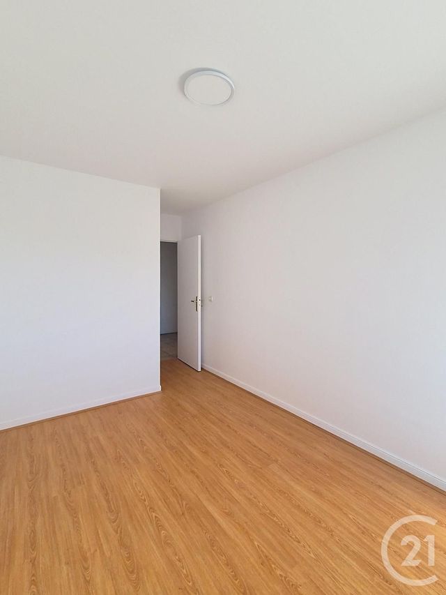 Appartement T3 à vendre - 3 pièces - 82.66 m2 - LYON - 69004 - RHONE-ALPES - Century 21 Perspective Immobilier