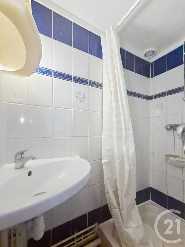 Appartement T1 à louer - 1 pièce - 19.82 m2 - LYON - 69004 - RHONE-ALPES - Century 21 Perspective Immobilier