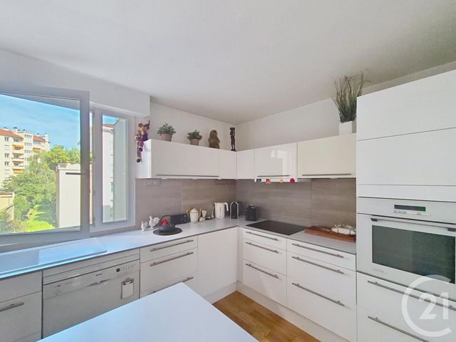 Appartement T3 à vendre - 3 pièces - 68.22 m2 - LYON - 69004 - RHONE-ALPES - Century 21 Perspective Immobilier