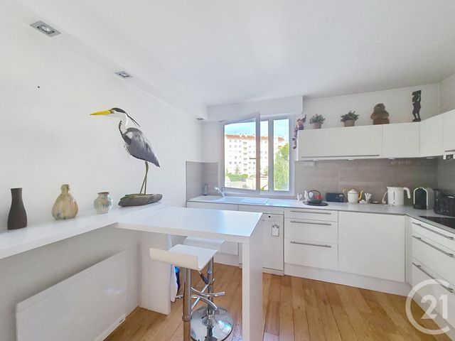 Appartement T3 à vendre - 3 pièces - 68.22 m2 - LYON - 69004 - RHONE-ALPES - Century 21 Perspective Immobilier