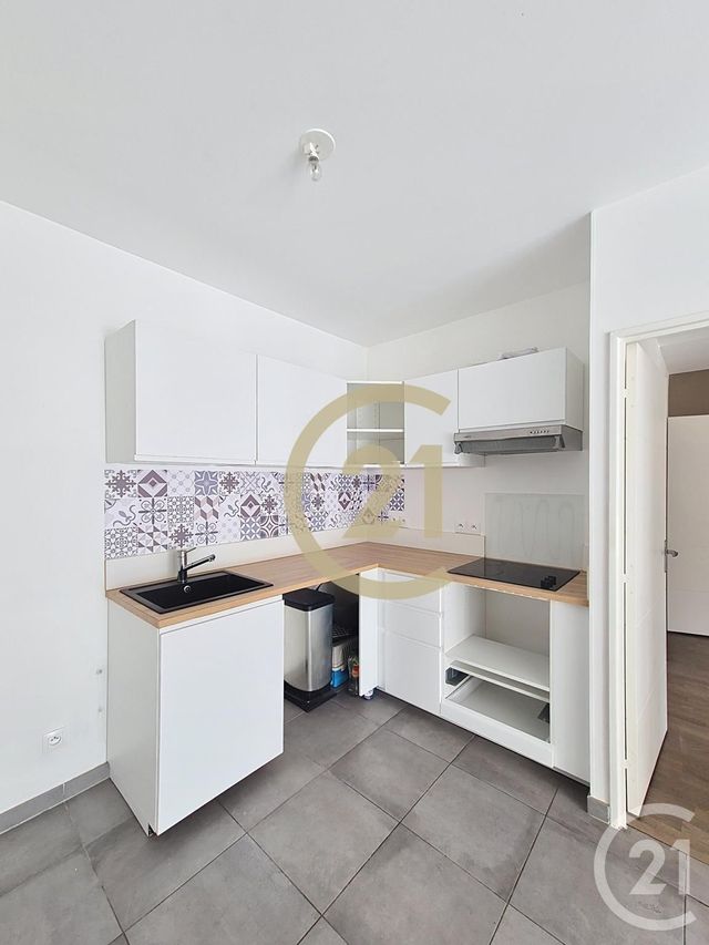 Appartement T2 à vendre - 2 pièces - 51.06 m2 - LYON - 69004 - RHONE-ALPES - Century 21 Perspective Immobilier