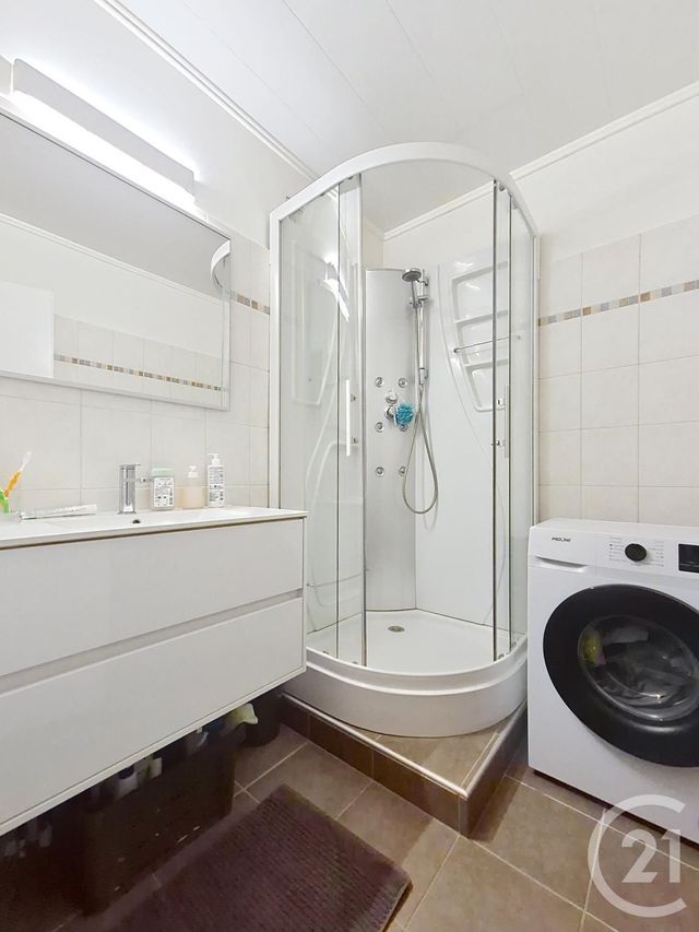 Appartement T4 à vendre - 4 pièces - 85.22 m2 - CALUIRE ET CUIRE - 69 - RHONE-ALPES - Century 21 Perspective Immobilier