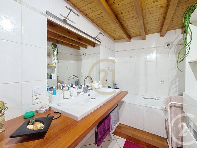 Appartement T3 à vendre - 3 pièces - 86.73 m2 - LYON - 69001 - RHONE-ALPES - Century 21 Perspective Immobilier