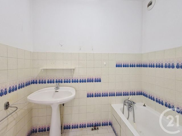 Appartement T4 à vendre - 4 pièces - 86.01 m2 - CALUIRE ET CUIRE - 69 - RHONE-ALPES - Century 21 Perspective Immobilier