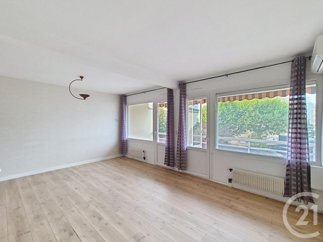 Appartement T4 à vendre - 4 pièces - 86.01 m2 - CALUIRE ET CUIRE - 69 - RHONE-ALPES - Century 21 Perspective Immobilier