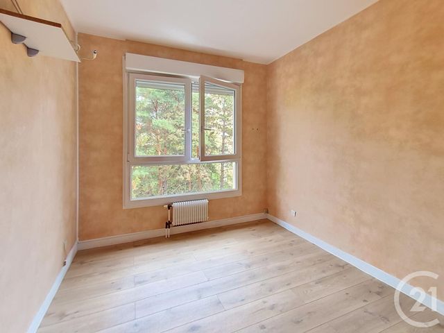 Appartement T4 à vendre - 4 pièces - 86.01 m2 - CALUIRE ET CUIRE - 69 - RHONE-ALPES - Century 21 Perspective Immobilier
