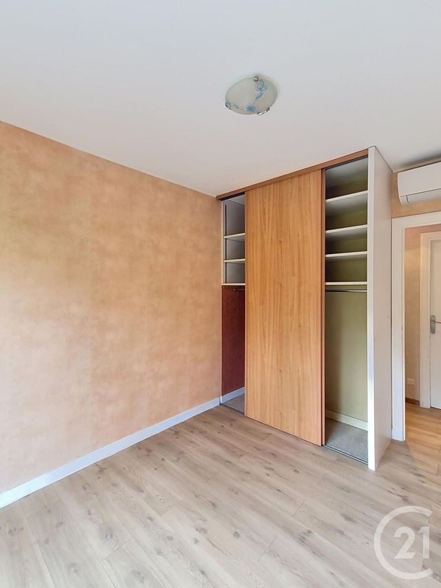 Appartement T4 à vendre - 4 pièces - 86.01 m2 - CALUIRE ET CUIRE - 69 - RHONE-ALPES - Century 21 Perspective Immobilier
