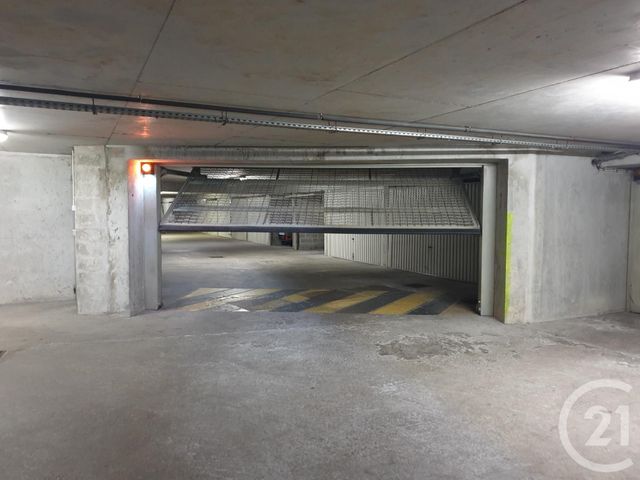 parking à louer - 13.0 m2 - LYON - 69004 - RHONE-ALPES - Century 21 Perspective Immobilier
