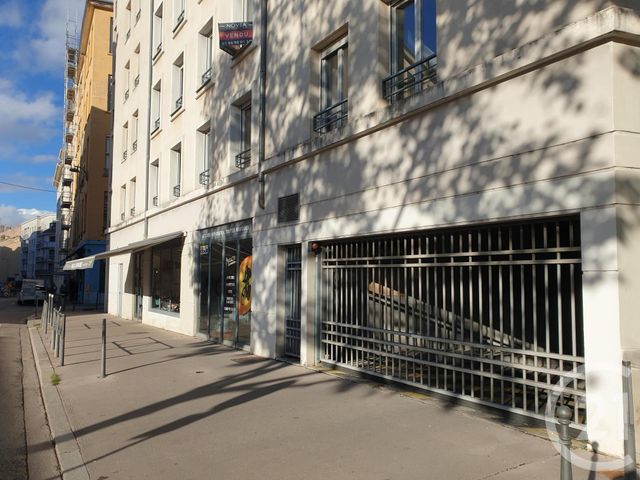 parking à louer - 13.0 m2 - LYON - 69004 - RHONE-ALPES - Century 21 Perspective Immobilier