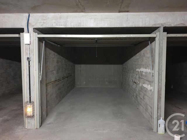parking à louer - 13.0 m2 - LYON - 69004 - RHONE-ALPES - Century 21 Perspective Immobilier