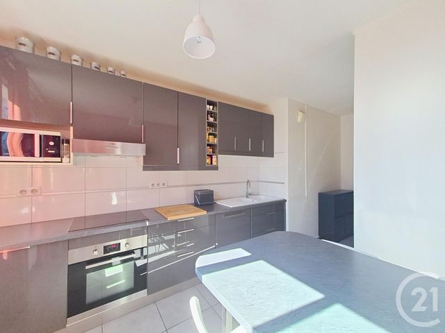 Appartement T3 à louer - 3 pièces - 81.26 m2 - LYON - 69004 - RHONE-ALPES - Century 21 Perspective Immobilier