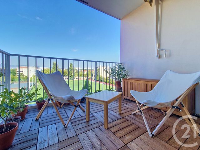 Appartement T3 à louer - 3 pièces - 81.26 m2 - LYON - 69004 - RHONE-ALPES - Century 21 Perspective Immobilier