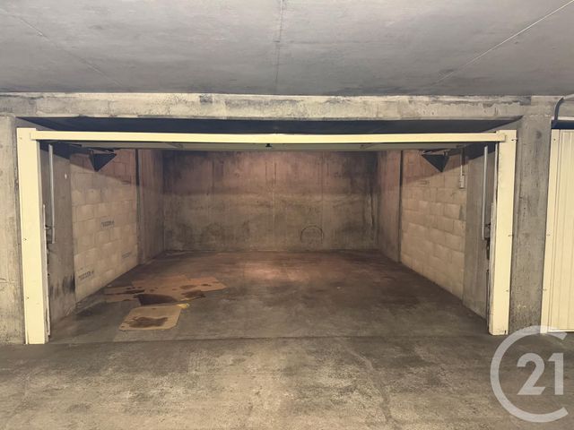 parking à vendre - 23.61 m2 - LYON - 69004 - RHONE-ALPES - Century 21 Perspective Immobilier